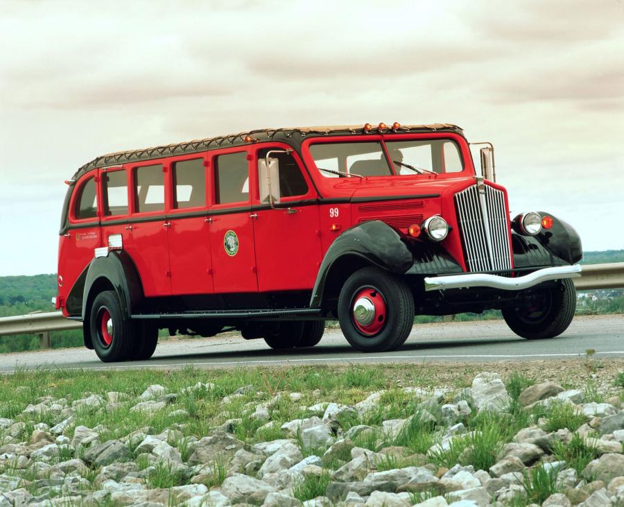  Ford Red Bus 1936 года  (фото 1 из 5)